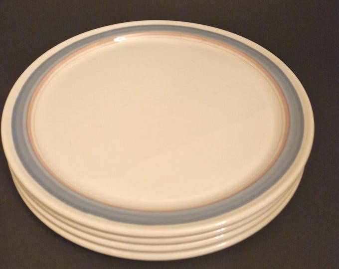 MSM Figgjo Gourmet Norway Dinner Plate. Vitro Porcelain. Glossy Glaze. White Base with Blue and Pink Bands. Scandinavian Retro Tableware.
