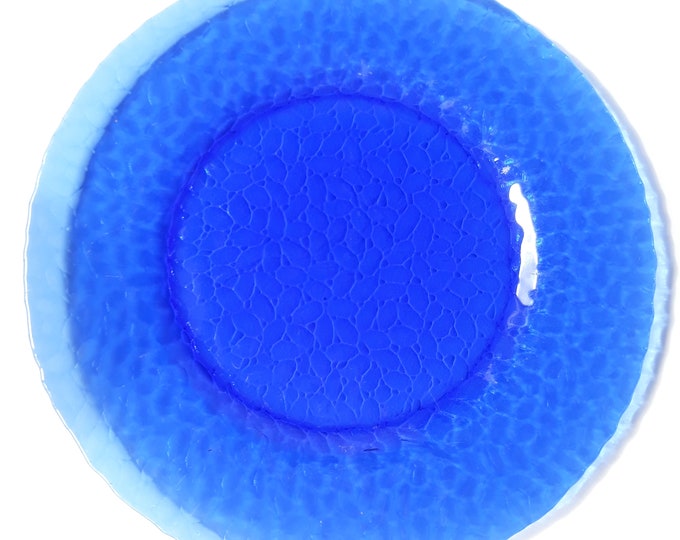 Vintage Large Blue Textured Glass Dinner Plate. Pre-owned. Tableware from 80s.