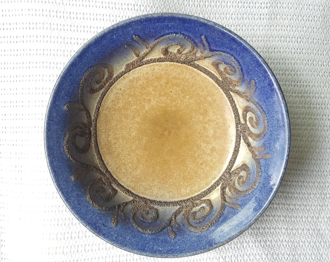 Veb Strehla Keramik East Germany. Bowl in Fat Lava Style. Blue, Beige Colour Toned Glaze. Mid Century Modern Design. German Vintage Pottery.