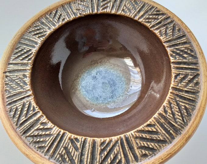 Rutebo Leksand Sweden. Mid Century Style Ceramic Dish. Swedish Studio Pottery. Handmade and Collectable. Appreciated Scandinavian Design.
