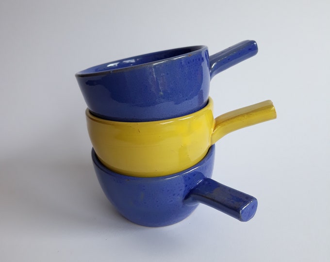 Set of 3 Small Hoganas Krukmakaren Sweden Stoneware Handled Ramekins from 60s. Swedish Vintage Pottery. Mid Century Modern Style. Cookware.