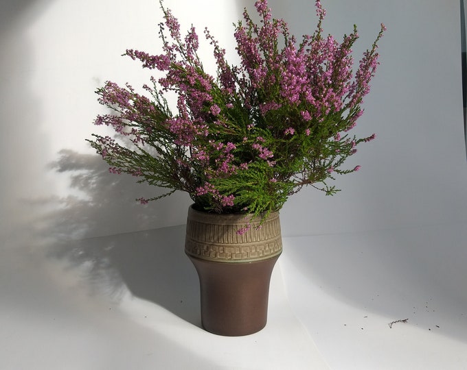 Scandinavian laconic. Vintage Ceramic Vase Krukmakaren Ystad Åke Palmgren. Geometric pattern. Relief. Brown tones. Signed. Swedish pottery.