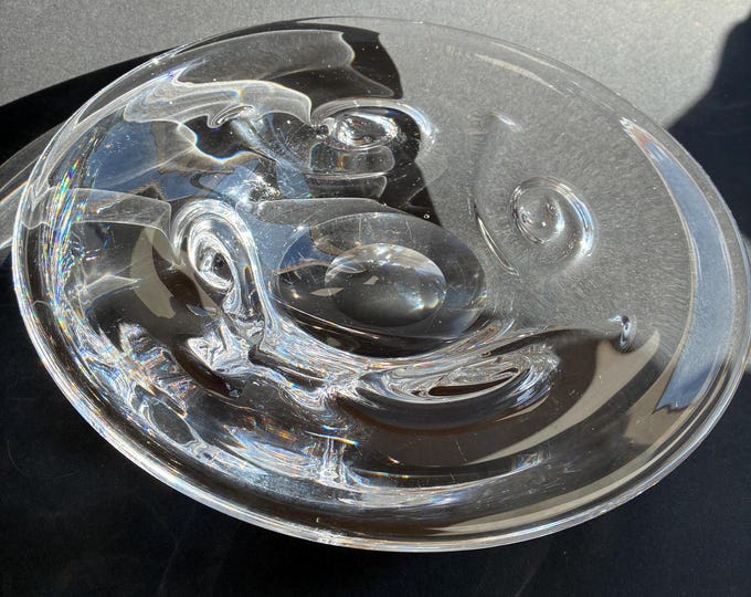 Kosta Boda Sweden Art Glass Bowl with Swirls. Design by Goran Warff. Modernist Art Glass. Heavy and Clear with Sleek Lines.
