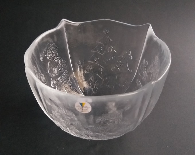 Sea Glass Bruk Kosta Sweden. Clear Textured Glass Bowl with Christmas Tree and Santa Motive. Matt Finish Outside. Vintage Swedish Glassware.