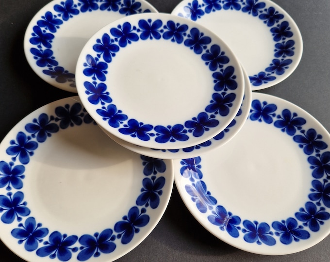 Pair of Iconic Vintage Small Plates from Rörstrand Mon Amie Series. Blue White Floral Pattern Designed by M. Westman. Swedish MSM Design.