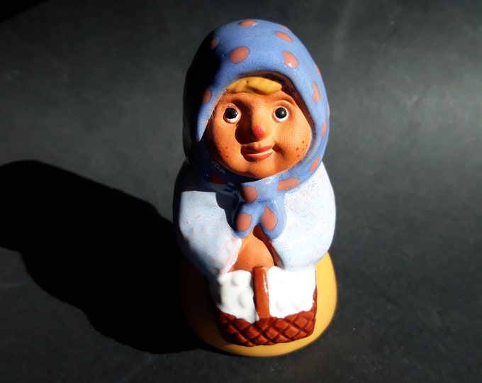 Rolf Berg Torshälla Sweden Vintage Ceramic Figurine. Girl with Basket. Original Sticker. The Cutest Face Ever. Retro Home Decor. Collectable