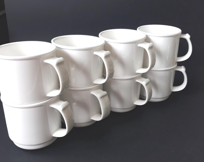 Set of 2 or 4 Gustavsberg Sweden Blanche Pattern Bone China Coffee Cups. Design by Karin Bjorquist. Swedish Vintage Tableware. Lovely Shape.
