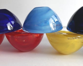 One Atoll Kosta Boda Sweden Tea Light Holder. Designed by Anna Ehrner. Made in Sweden. Heavy Glass. Swirl Design. Original Label.