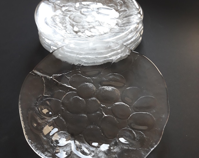 One Set of 6 Costa Boda Sweden Iconic Grape Pattern Crystal Glass Plates 7" or 7.5"  in Diameter. Designed by Ann Wärff. Scandinavian Design