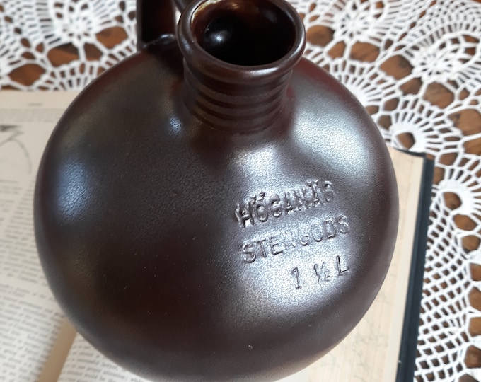 Stengods Hoganas Keramik Sweden. Stoneware Jug Covered with Chocolate Brown Matte Glaze. Vintage Swedish Pottery from 70s. Kitchen Decor.
