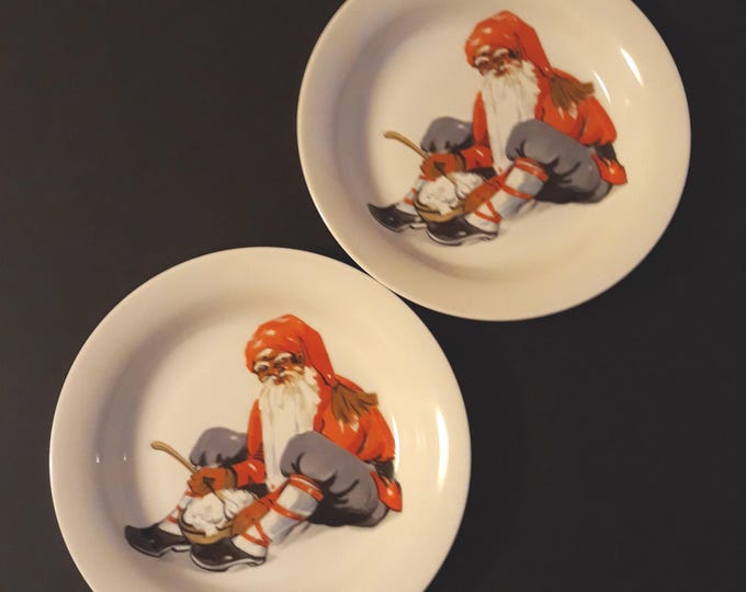 A Pair of Nice R KPM Krister Germany Soup Plates. White with Pictures of Gnome. Nice for Christmas Time. Marked. Excellent Vintage Condition