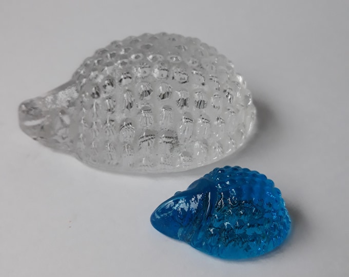 Set of 2 Vintage Hedgehog Crystal Glass Figurines. Probably Bergdala, Sweden. Swedish Art Glass. Home Decoration.