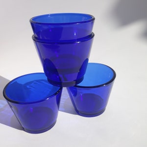Set of Four Cobalt Blue Shot Glasses. Vintage Glassware. Barware. Capacity - 100 - 125 ml