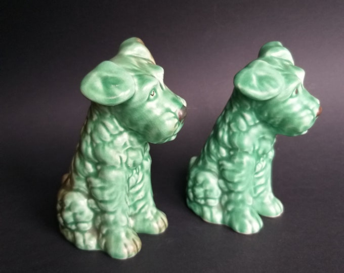 One Vintage Sylvac England Scottish Terrier Dog Figurine.  1378 Green Glaze 5"