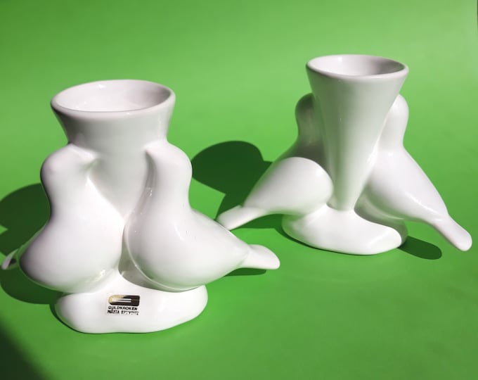 Set of 2 Vintage Original Guldkroken Sweden Birde, Dove Figurine Vases in White Glossy Glaze. Design by Marta Grunditz. Original Labels.