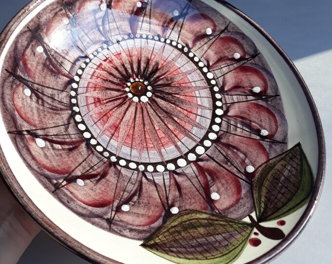Edy Rominger Pontrsina Switzerland. Stunning Colourful Hand painted Wall Plate. Floral and Leaves Pattern. Signed. Swiss home Decor.