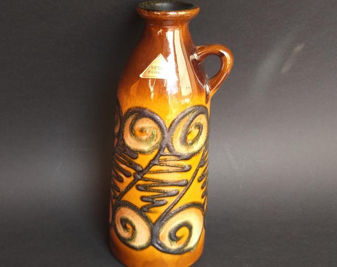Vintage East German Strehla Vase in Caramel Brown Tones with Lava Effect Swirl Decoration. Original Label. Lovely Pottery Piece from 70s.
