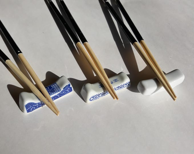 Set of 8 Vintage Chinese Porcelain Chopstick Holders, Knife Rests with Symbolic Bat Motif. White with Cobalt Blue Decor. Oriental Pattern.