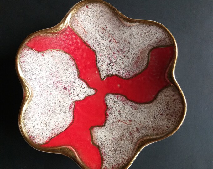 Vintage Germany Colourful Large Ceramic Bowl with Gilded Edges. Red Gold White Textured Surface on Top. Flower Shape. Beautiful Art Pottery.