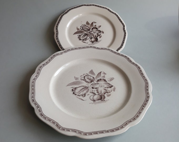 Set of 3 Antique Gefle Sweden. Bone china Plates from 40s. Pattern Mignon. Ecru Colour Brown Floral Motif. Scalloped Edge. Swedish Porcelain