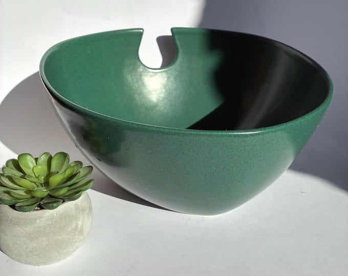 Hoganas Sweden verone-green stoneware serving/salad bowl. Designed by Marie- Louise Hellgren for tne classic Hoganas Colection.
