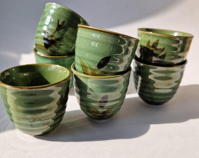 Set of 7 Vintage Japanese Green Glazed Ceramic Tea Cups. Hand Painted Leaf Pattern. Japan Asian Oriental Style Pottery.