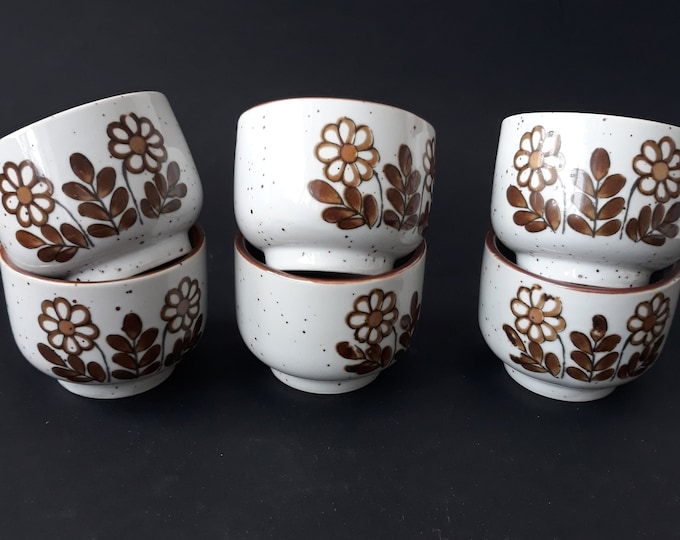 Vintage Japanese Set of 6 Speckled Stoneware Stoneware Tea Cups. Hand Painted Floral Pattern. Japan Asian Oriental  Boho Style MCM Pottery.
