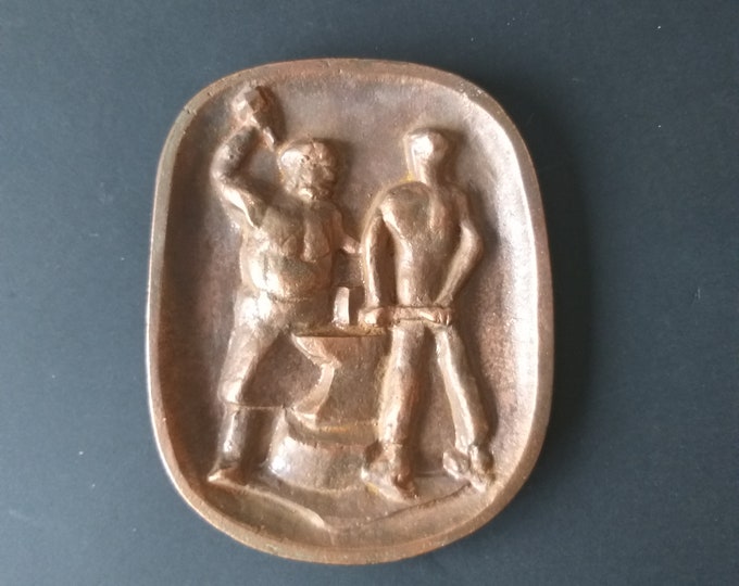 Allan Ebeling Swedish Wall Plaque "The Smiths", bronze. Well-made Wall Relief. Metal Art Piece. Made in Sweden Eskilstuna in 60s 1000 Copies