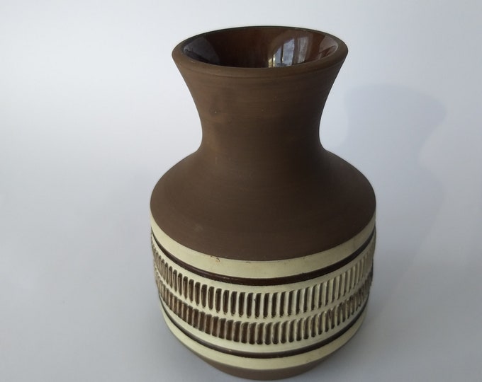 Scandinavian contrast vase. Marked Nila made in Sweden hand made vase. Mate brown with white stripes. Relief pattern. Mid century ceramic.
