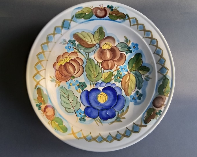 Konakovo ZIK USSR Soviet Porcelain Faience Factory. Beautiful Wall Decor Plate. Brown Blue Colours. Hand Painted. Russian Vintage Home Decor