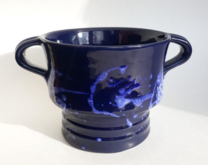 Vintage Germany Ceramic Planter on Pedestal. Dark Blue and White Colour Glaze. Beautiful Lines and Shape. Lovely Home Decor. German Pottery