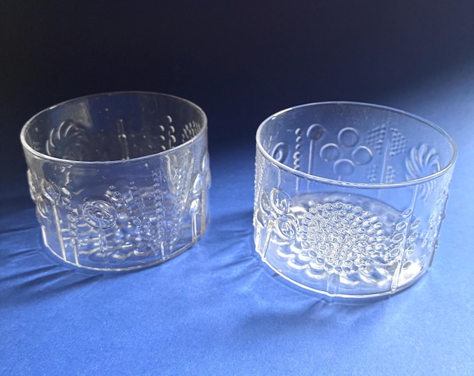 Pair (2) Flora Finland Clear Glass Dessert Salad/Bowls. Designed by Oiva Toikka for the Finnish Glass Factory Nuutajarvi/ Iittala.