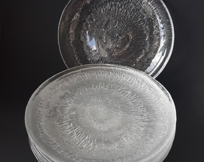 Vintage Iittala Finland Solaris Crystal Glass Dinner Plate. Design by Tapio Wirkkala. Vintage Mid Century Modern Style. Finnish Design 70s.