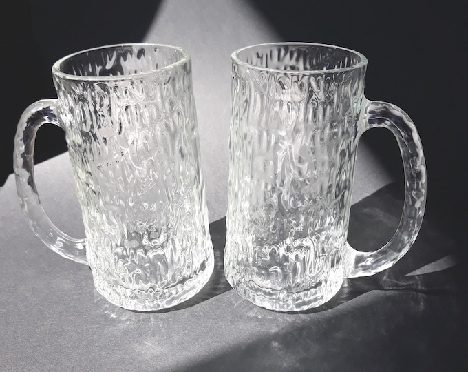 Set of 2 Ravenhead Glass Beer Mugs in Siesta Pattern. Design Hardie Williamson and John Clappison. Vintage Glassware from England.