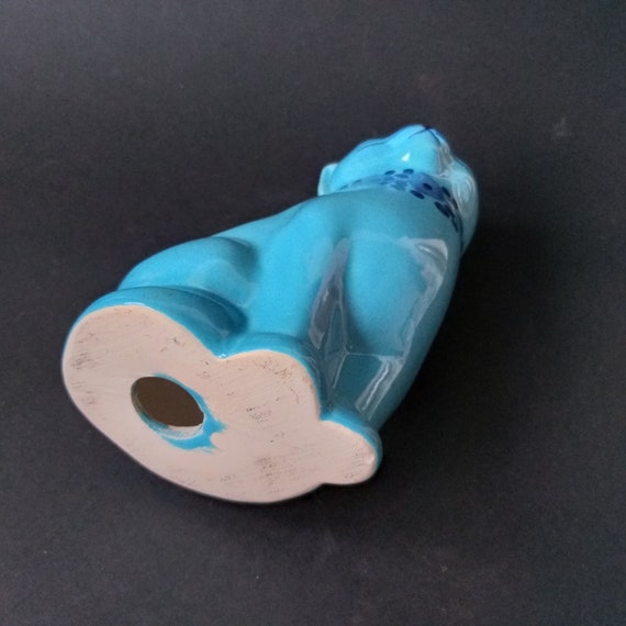 北欧　ヴィンテージ　ブルーの愛らしい猫　Guldkroken社 Guldkroken Hjo Sweden. Blue Glazed Cat Figurine 7.08