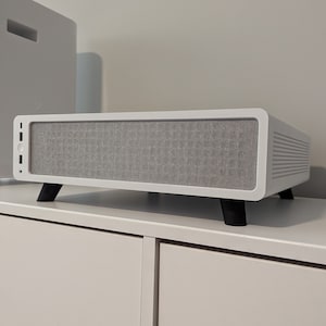 Fractal Ridge HiFi Angled Case Risers/Feet (3D printed)