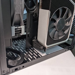 SSUPD Meshlicious GPU bracket