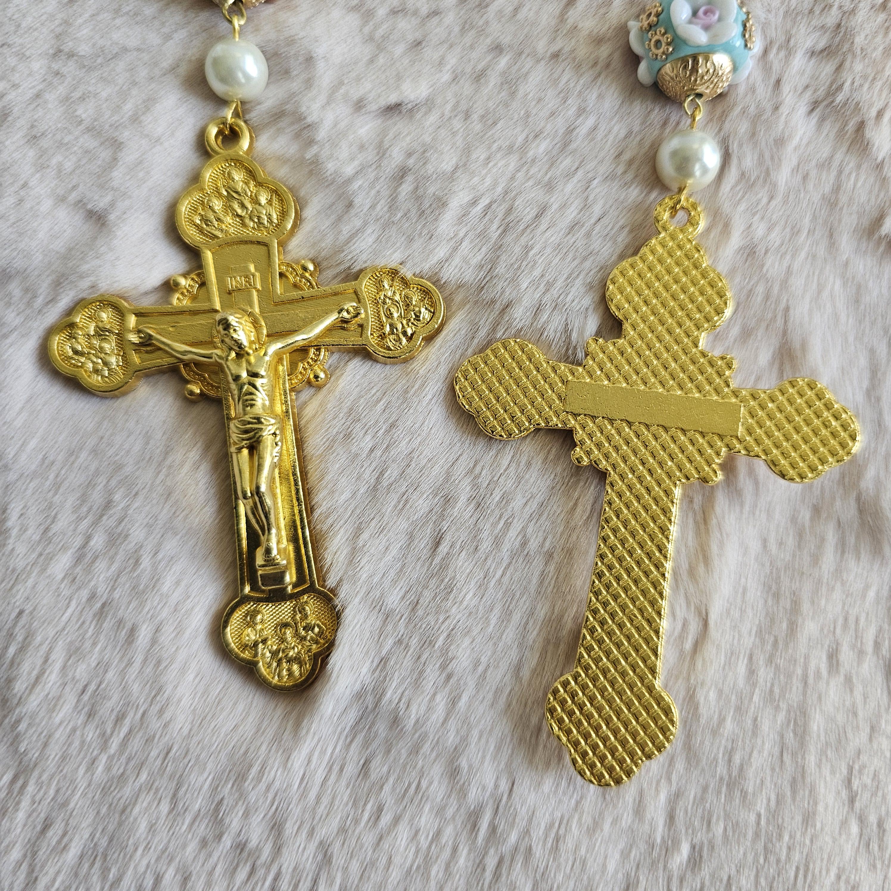 Holy Locket Pattern Catholic Wedding Holy Rosary With Gold Marian Locket Centerpiece Floral ...