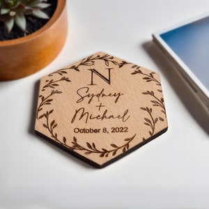 Wood Wedding favor, Floral wedding Coasters, Custom Wedding favors, Rustic Wedding favors Wooden Coaster Set for Guest Personalized coasters