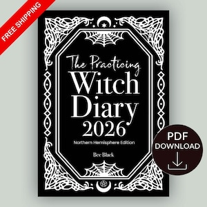Puede incluir: Un diario negro con bordes decorativos blancos y el título "The Practicing Witch Diary 2026". La portada incluye el texto "Northern Hemisphere Edition" y "Bee Black". Una pancarta roja dice "FREE SHIPPING". Un icono de descarga PDF está en la parte inferior derecha.