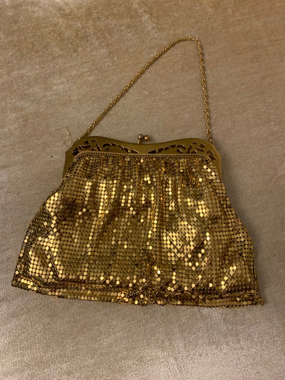 1940s Whiting & Davis gold mesh evening bag