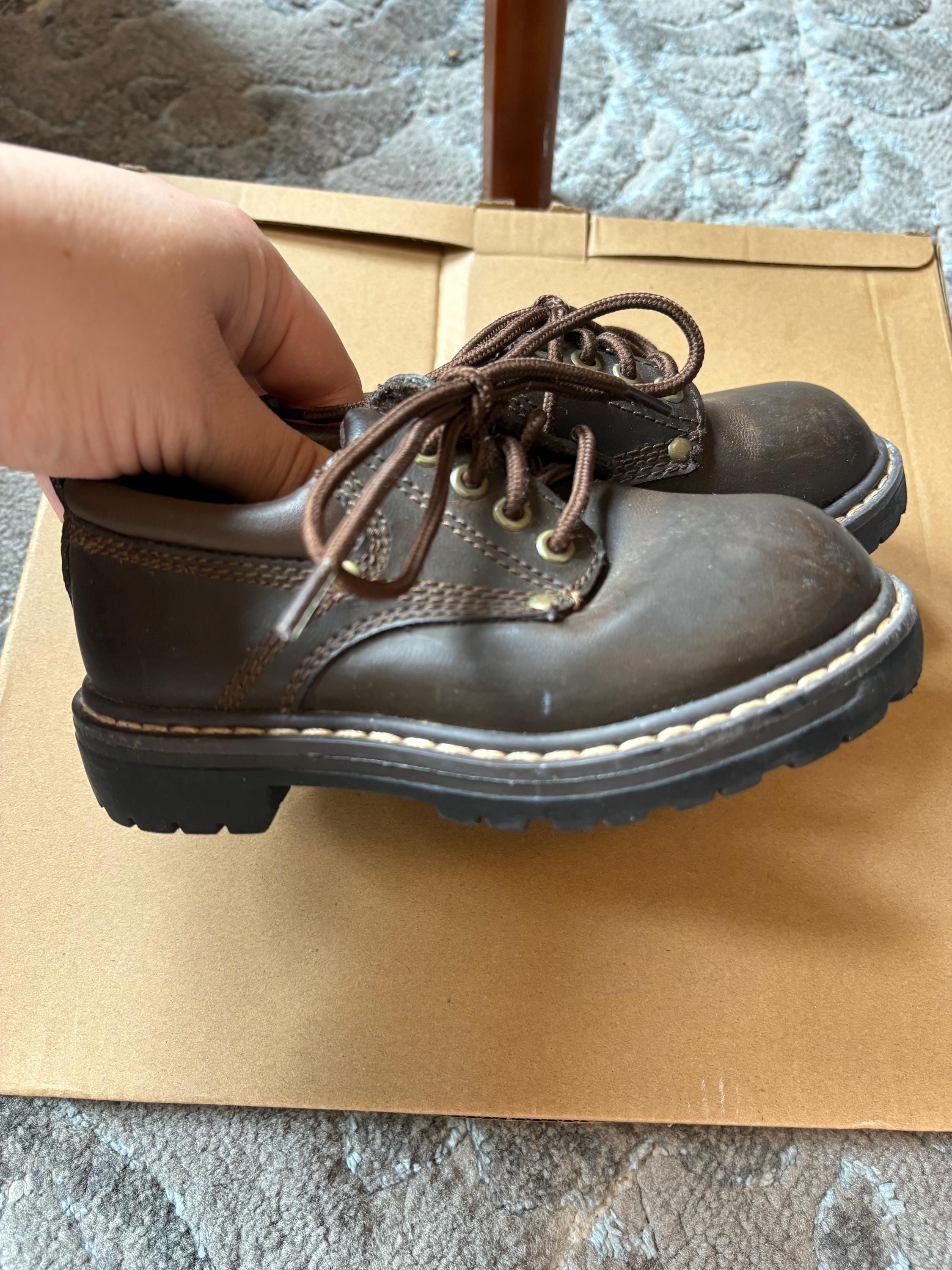Vintage 90s Faded Glory Brown Oxford Lace up Toddler Shoes 