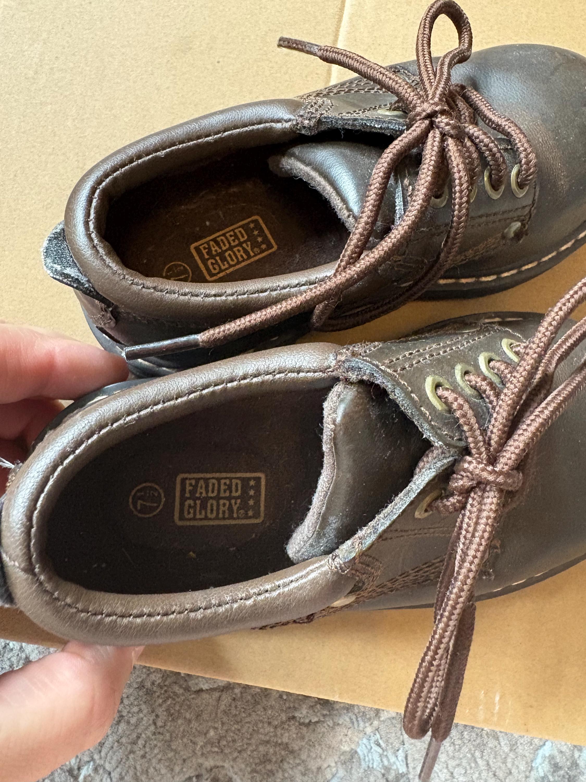 Vintage Y2K Faded‎ Glory Oxford Shoes Mens Size 8.5 Chunky Brown Lace Up Vintage Y2K London Underground brown oxford wingtip lace up  main image 4