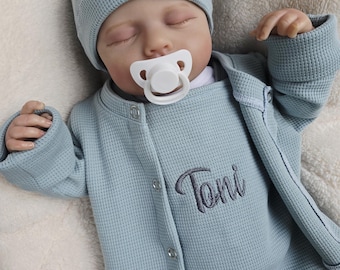 Waffelstrick Set 3-teilig | Latzhose mit Namen | Baby Geschenke Geburt | Baby Sets | Baby Set Newborn | personalisiertes Geschenk