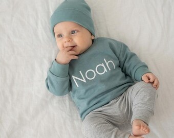 Personalisierter Pullover für Baby & Kind- Kuschelweicher Sweater mit Namen -Geschenk zur Geburt, Geburtstag oder Taufe
