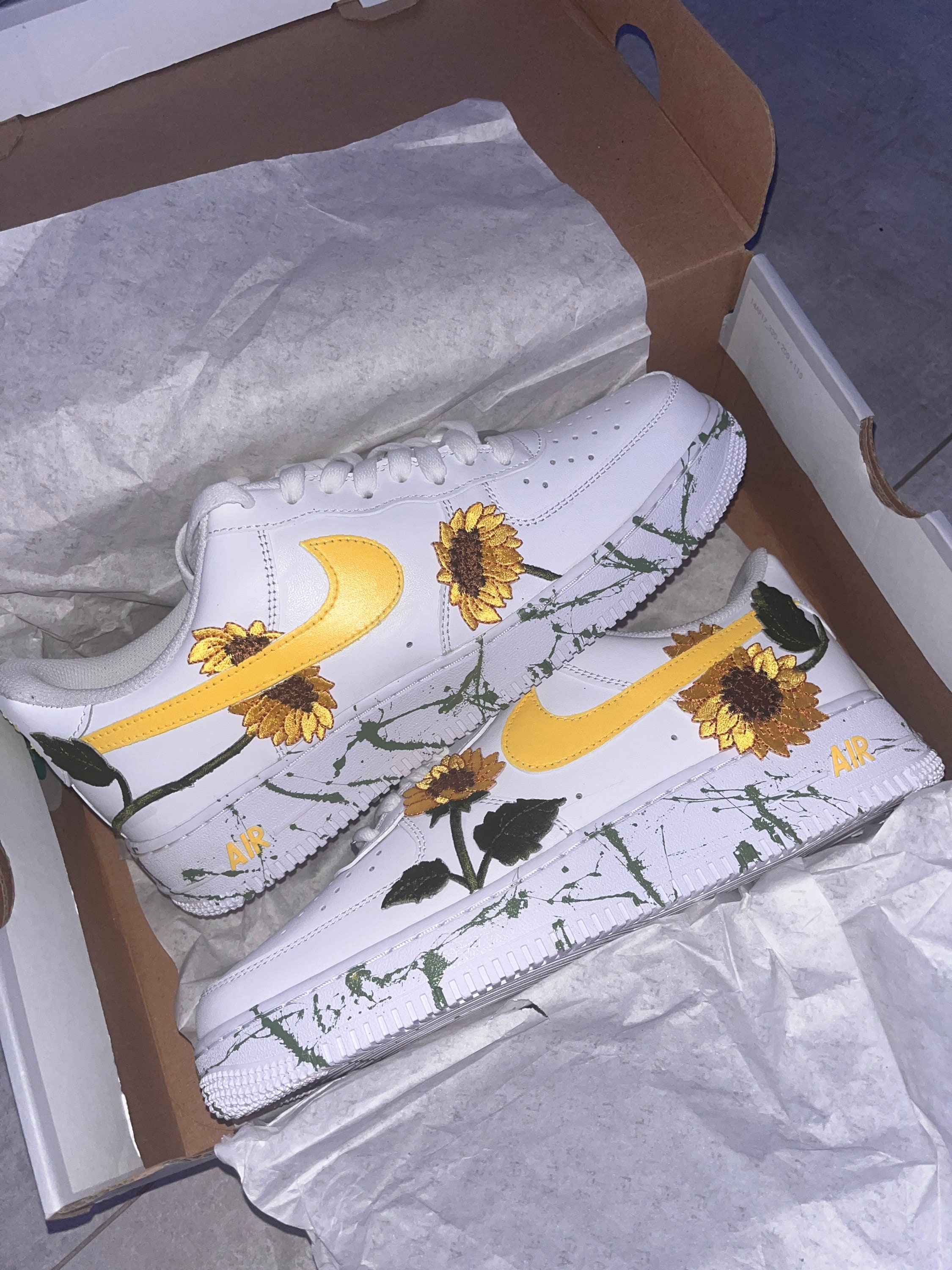 Nike Sunflower - Etsy