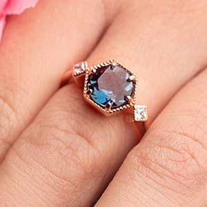 Alexandrite vintage promise ring, unique bridal ring, anniversary elegant ring for her, dainty proposal ring,  unusual marriage ring for her