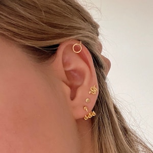 Ear cuff de cículo para helix en Plata de Ley 925 y baño de Oro, piercing falso para cartílago, pendiente sin perforación, clip de oreja