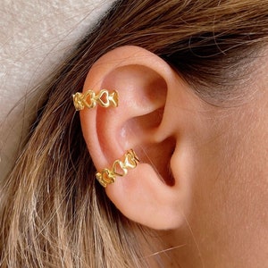Ear cuff de corazones de Plata de Ley 925 y baño de Oro, pendiente sin perforación, clip de oreja, aretes de cartílago, regalo san valentin