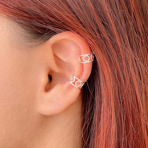 Ear cuff ancho con círculos para cartílago sin perforación en Plata de Ley, pendiente para helix, clip de oreja, pendiente a presión círculo